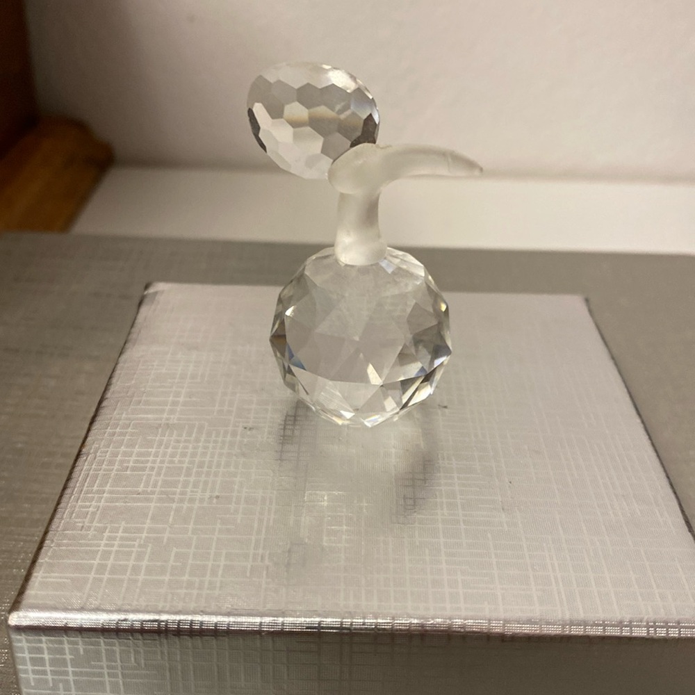 Crystal apple